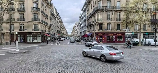 Plus de détails pour Local commercial à louer