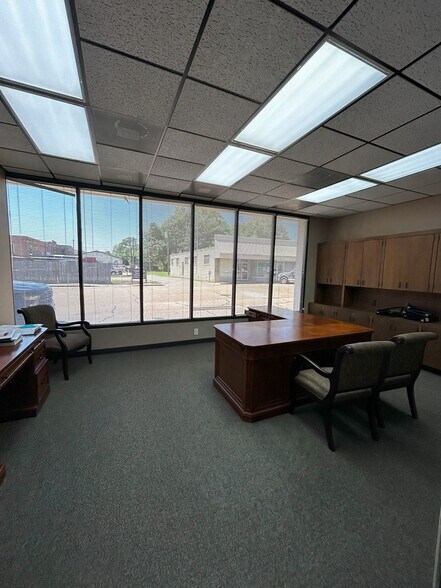 204 E Lamar St, Jasper, TX à vendre - Photo de l’immeuble – Image 3 sur 4
