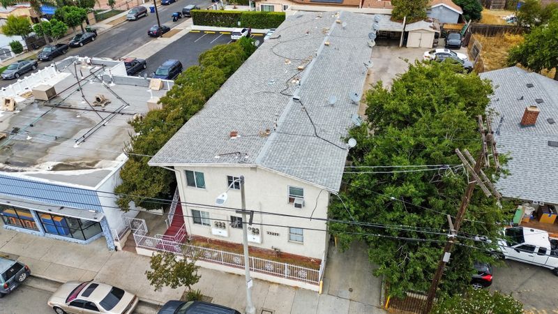 13277 Maclay St, San Fernando, CA à vendre - Photo de l’immeuble – Image 1 sur 12