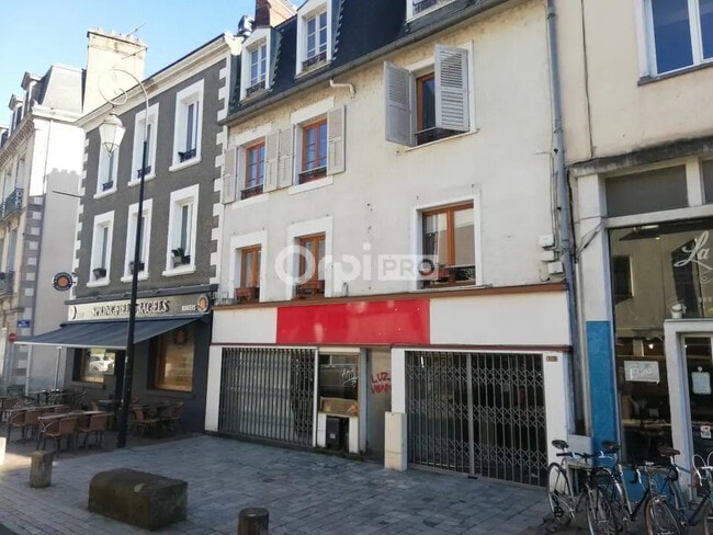 Plus de détails pour Local commercial à louer