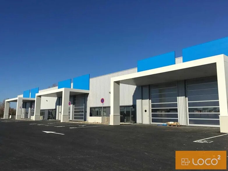 737 Rue De L'Hers, Escalquens à louer - Photo de l’immeuble – Image 1 sur 4