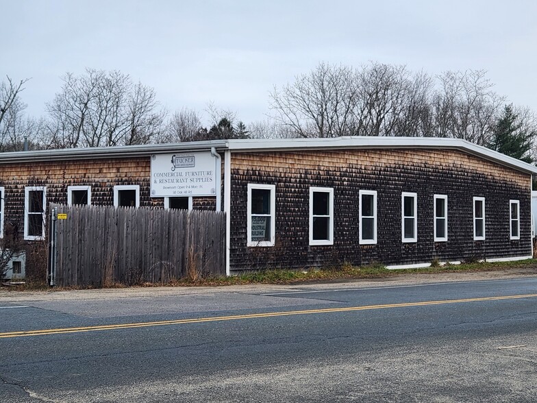 161 Oak Hill Rd, North Kingstown, RI à louer - Photo de l’immeuble – Image 1 sur 1
