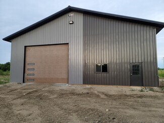 Plus de détails pour 956 Hill St, Saint Peter, MN - Industriel/Logistique à louer
