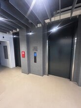 809 Broadway, New York, NY à louer Photo intérieure– Image 1 sur 10