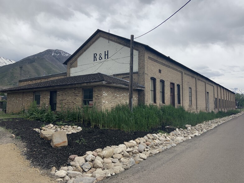 508 E 900 S, Provo, UT à vendre - Photo principale – Image 1 sur 39