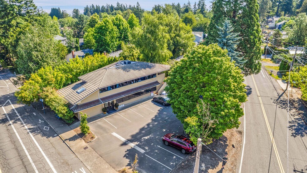 11030 SW Capitol Hwy, Portland, OR à louer - Photo de l’immeuble – Image 3 sur 25