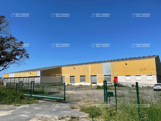 Plus de détails pour 10 Avenue De La Voulzie, Provins - Local d'activités à louer