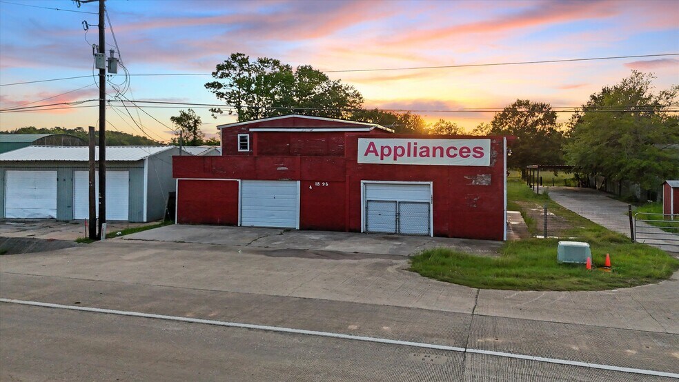 18496 US Highway 59, New Caney, TX à vendre - Photo de l’immeuble – Image 2 sur 9