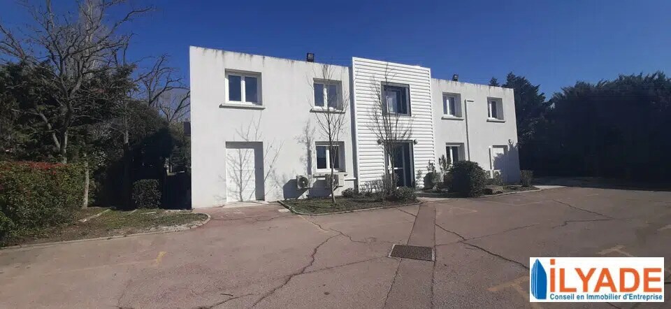 795 Rue André Ampère, Aix-en-Provence à louer - Photo de l’immeuble – Image 1 sur 7