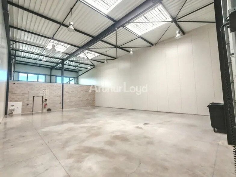 Industriel/Logistique dans Reims à louer - Photo de l’immeuble – Image 2 sur 7