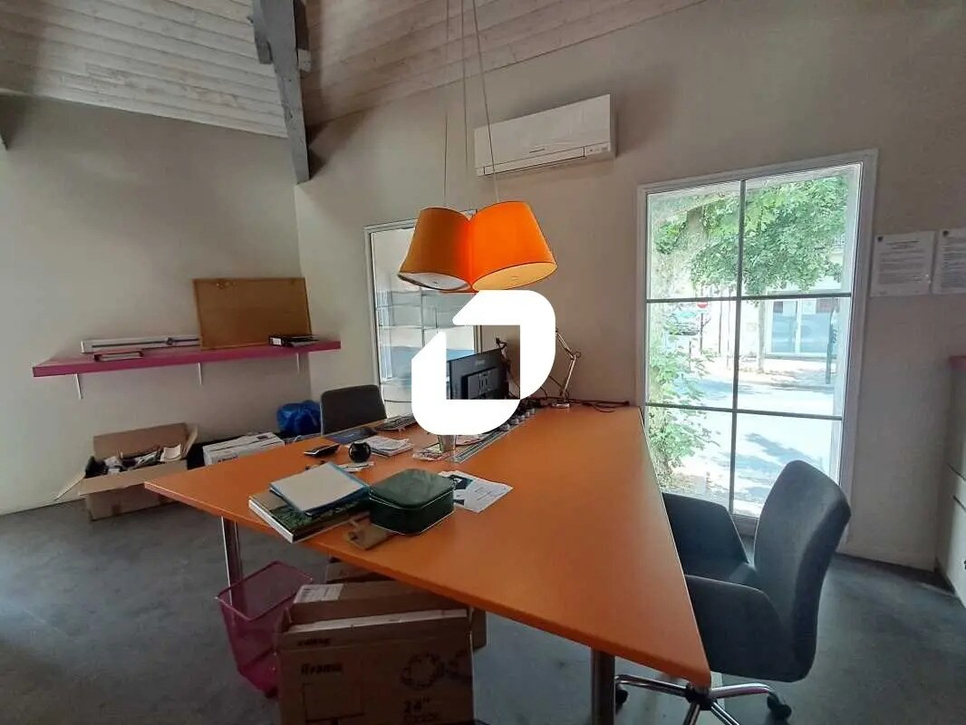 Bureau dans Bordeaux à vendre Photo de l’immeuble– Image 1 sur 13