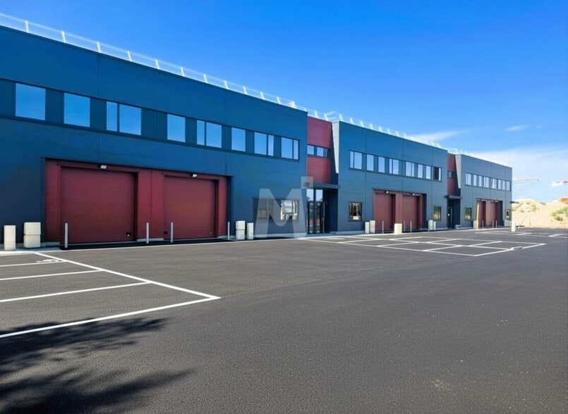 Rue Des Manufactures, Brétigny-sur-Orge à louer - Photo de l’immeuble – Image 2 sur 10