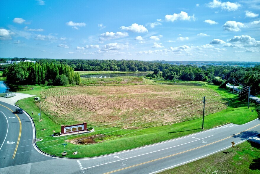 4298 S Pipkin Rd, Lakeland, FL à vendre - Aérien – Image 1 sur 9