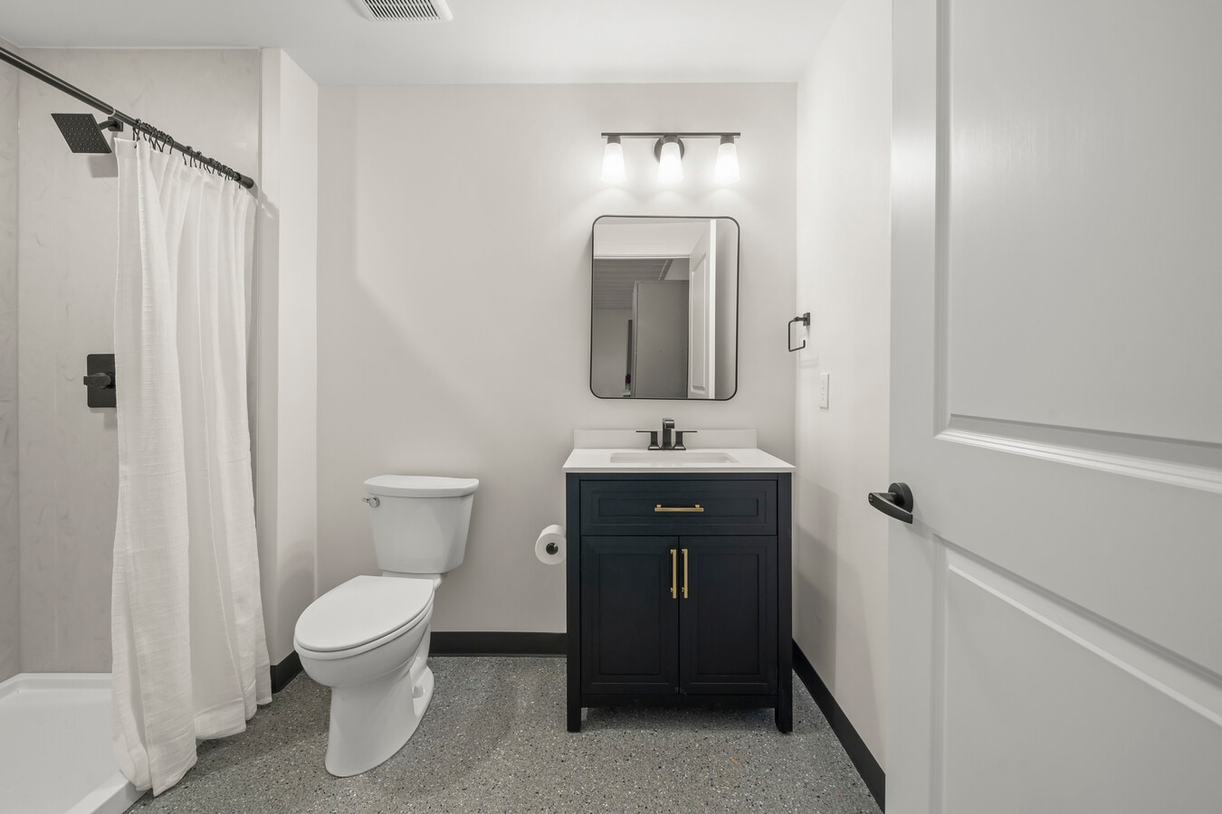 4477 34th Ave, Cincinnati, OH 45209 - Lot 10 -  - Photo intérieure - Image 1 of 9