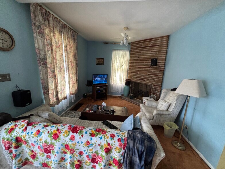 618 W Penn St, Butler, PA à vendre - Photo de l’immeuble – Image 3 sur 17