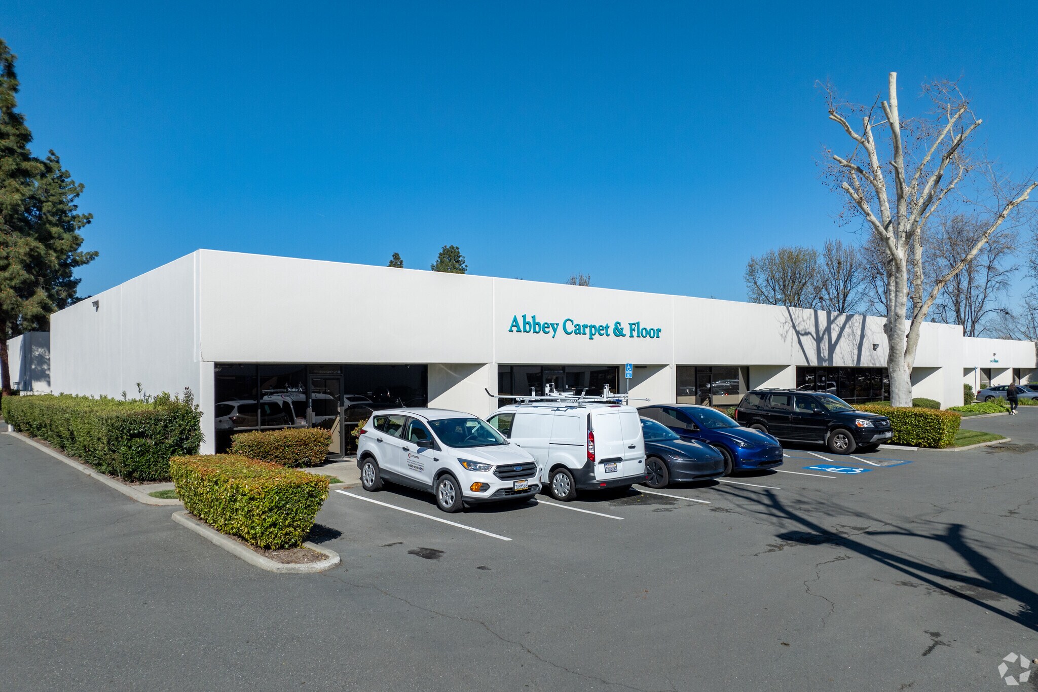 1170 Burnett Ave, Concord, CA à louer Photo principale– Image 1 sur 7