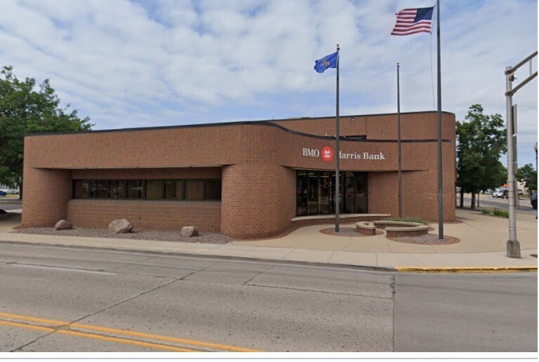 101 N Main St, Shawano, WI à louer - Photo de l’immeuble – Image 1 sur 3