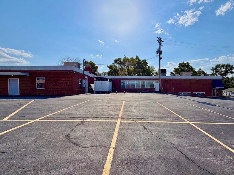 405 Main St, Hillsboro, MO à vendre - Photo de l’immeuble – Image 3 sur 5