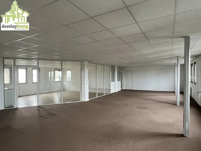 Plus de détails pour 80 Avenue De Thiès, Caen - Bureau à vendre