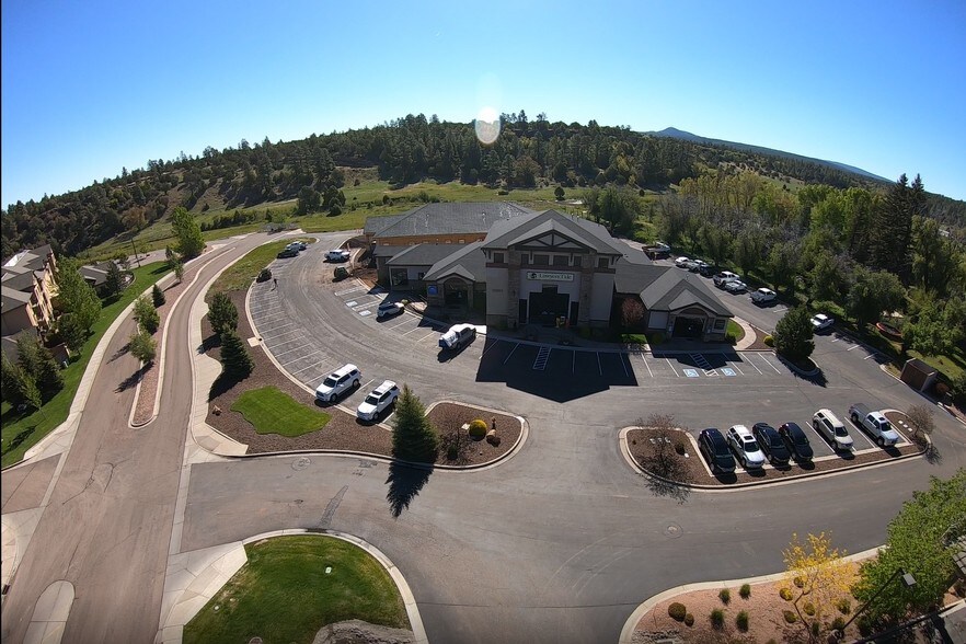 1500 E Woolford Rd, Show Low, AZ à vendre - Photo principale – Image 1 sur 6