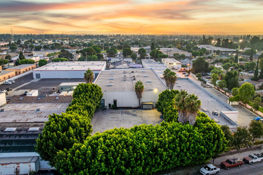 6760 Foster Bridge Blvd, Bell Gardens, CA à vendre - Photo principale – Image 1 sur 2