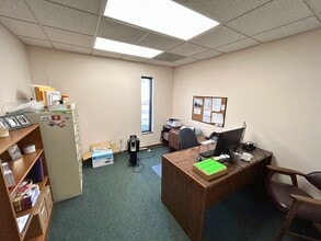 3043 E Cairo St, Springfield, MO à vendre Photo intérieure– Image 2 sur 4