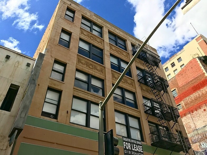 529 S Broadway, Los Angeles, CA à louer - Photo principale – Image 2 sur 73