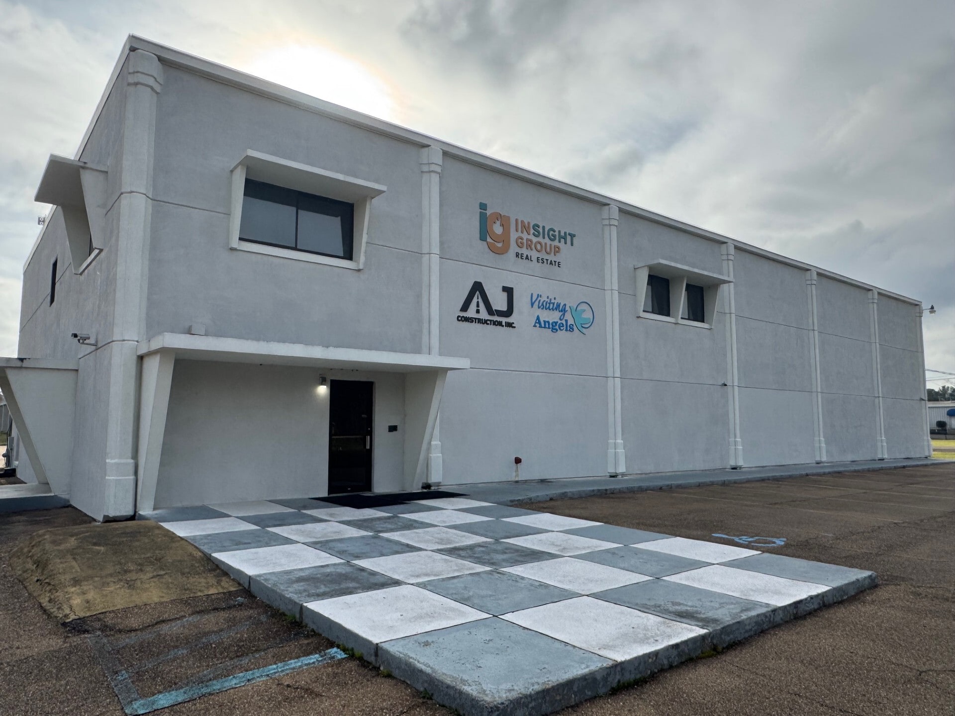 4400 Mangum Dr, Flowood, MS à louer Photo principale– Image 1 sur 8