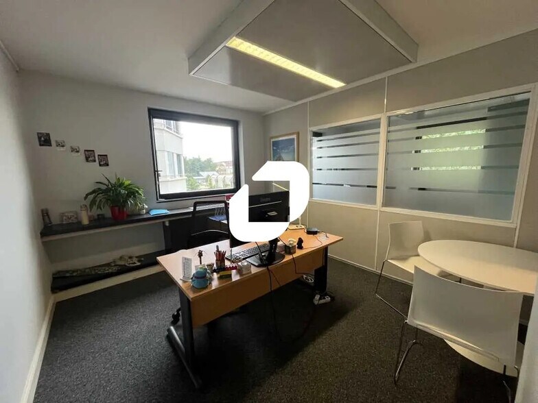 Bureau dans Lyon à louer - Photo de l’immeuble – Image 2 sur 22