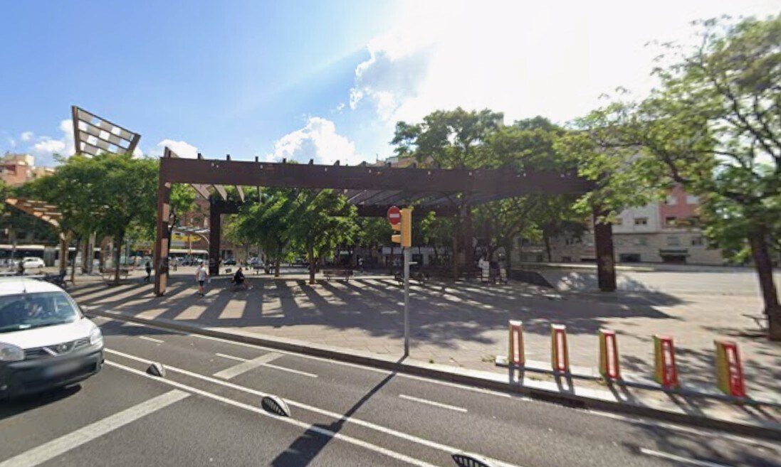 Local commercial dans Barcelone, Barcelona à louer Autre– Image 1 sur 4