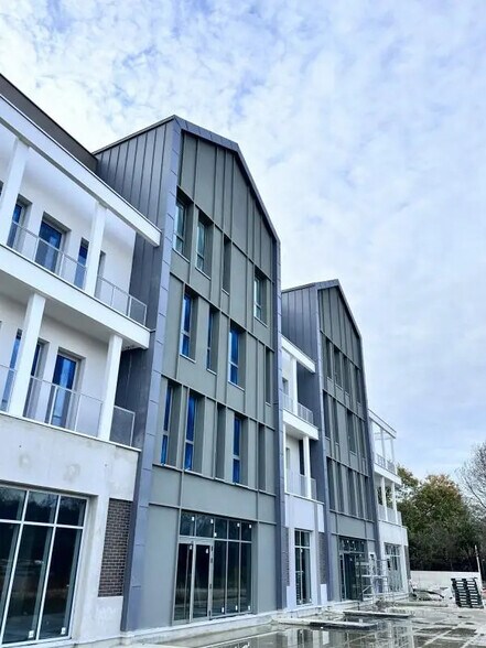 Local commercial dans Serris à louer - Photo de l’immeuble – Image 2 sur 14