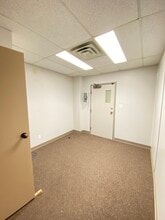 2022 Cornwall St, Regina, SK à louer Photo de l’immeuble– Image 2 sur 12