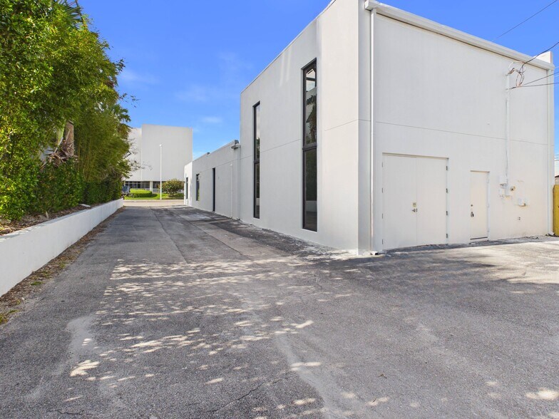 1111 5th Ave S, Naples, FL à vendre - Photo de l’immeuble – Image 3 sur 12
