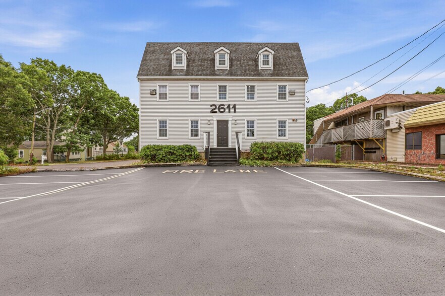 2611 Route 37 E, Toms River, NJ à vendre - Photo de l’immeuble – Image 3 sur 36