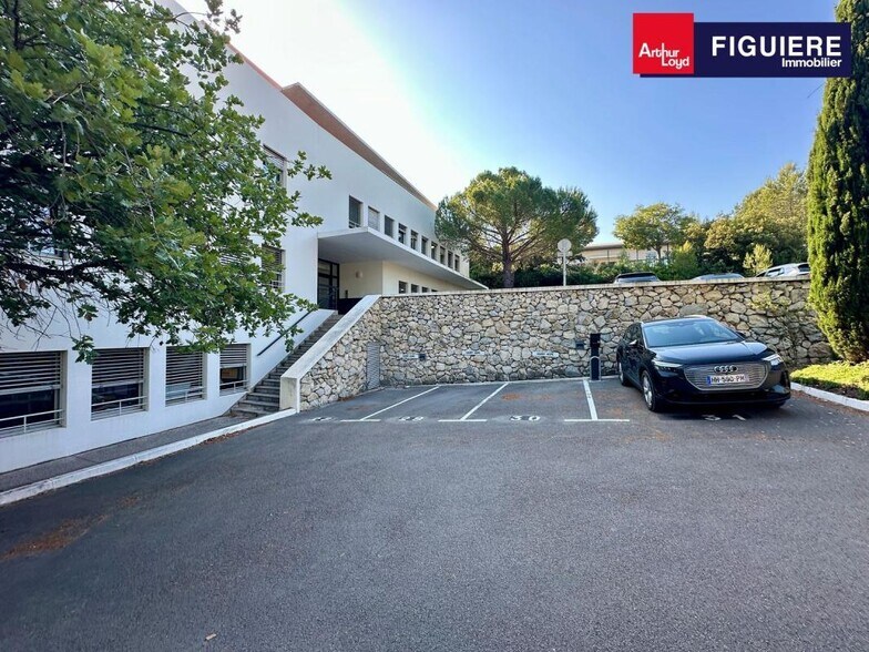 65 Rue Louis De Broglie, Aix-en-Provence à louer - Photo de l’immeuble – Image 2 sur 9
