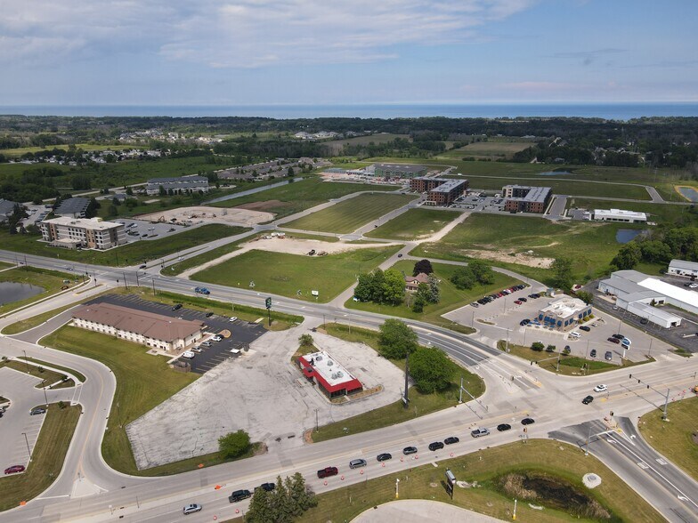 4305 N 40th St, Sheboygan, WI à vendre - Aérien – Image 3 sur 9