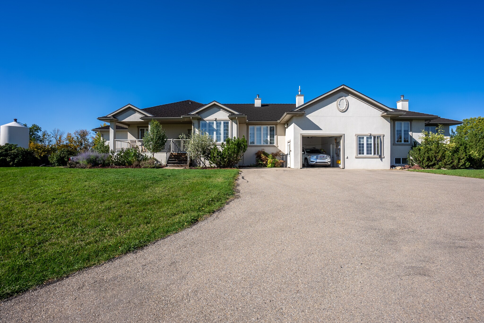 262035 Rge Rd 282, Rocky View No 44, AB à vendre Photo de l’immeuble– Image 1 sur 11