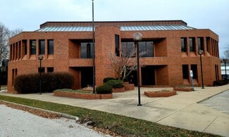 Plus de détails pour 115 N Third St, Fairbury, IL - Local commercial à vendre