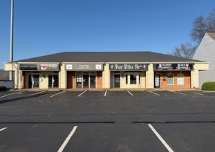 4811 Trousdale Dr, Nashville, TN à louer Photo de l’immeuble– Image 1 sur 10