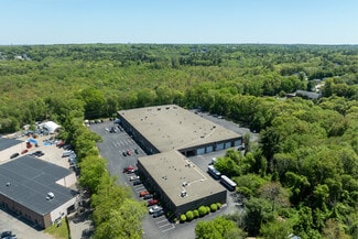 Plus de détails pour 275 Centre St, Holbrook, MA - Industriel/Logistique à louer
