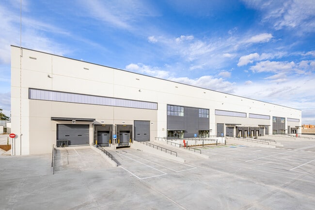 Plus de détails pour Calle San Norberto, 26, Madrid - Industriel/Logistique à louer