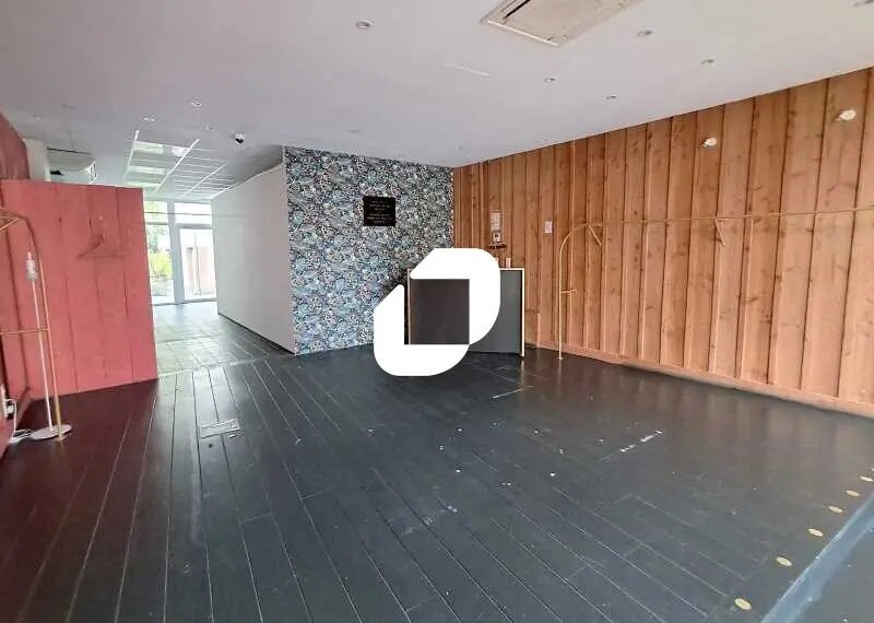 Local commercial dans Bordeaux à louer Photo de l’immeuble– Image 1 sur 7