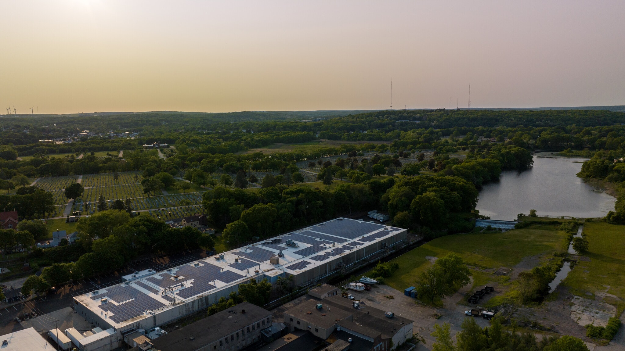 1425 Cranston St, Cranston, RI à louer Photo de l’immeuble– Image 1 sur 4