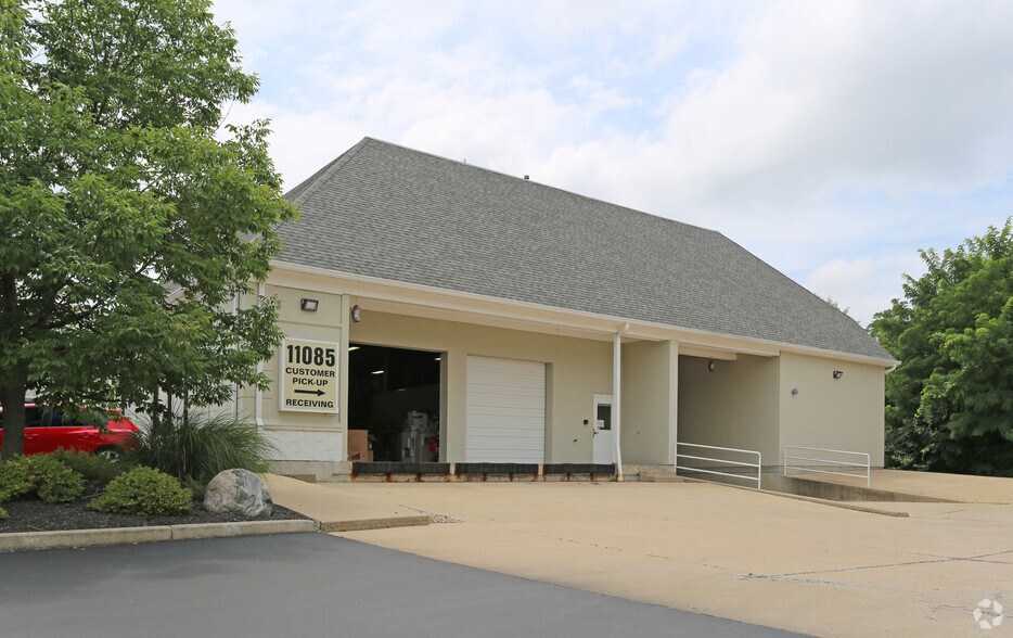 11085 Montgomery Rd, Montgomery, OH à louer - Photo de l’immeuble – Image 3 sur 20