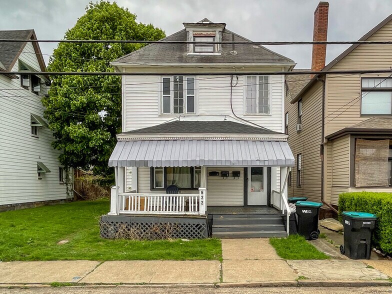 622 E 2nd Ave, Tarentum, PA à vendre - Photo principale – Image 1 sur 1