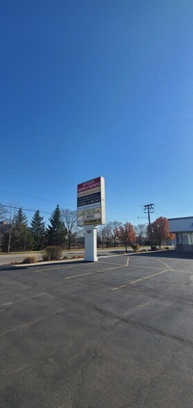 121 Springfield Ave, Joliet, IL à louer - Photo de l’immeuble – Image 3 sur 22