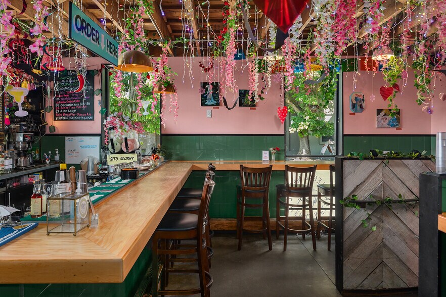 5239 Ballard Ave, Seattle, WA à vendre - Photo de l’immeuble – Image 3 sur 10