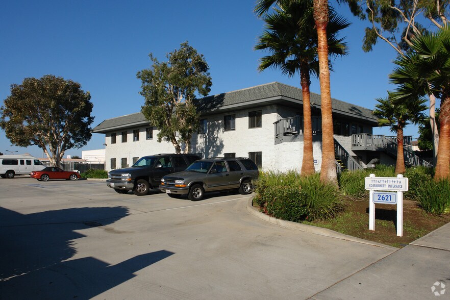 2621 Roosevelt St, Carlsbad, CA à louer - Photo de l’immeuble – Image 1 sur 8