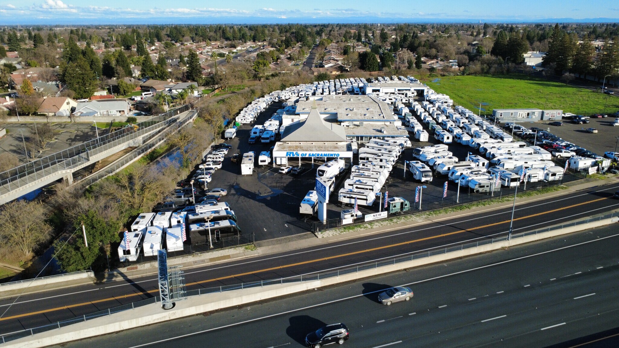 9501 E Stockton Blvd, Elk Grove, CA à vendre Photo principale– Image 1 sur 12