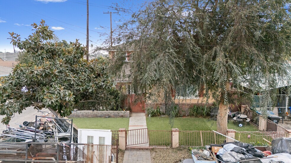 8720 Villa Dr, Whittier, CA à vendre - Photo de l’immeuble – Image 3 sur 56